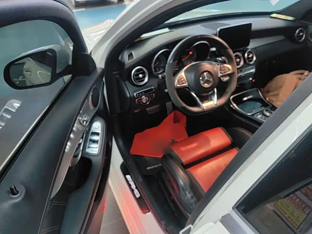Mercedes-Benz C-Class AMG 2015 — фото 16
