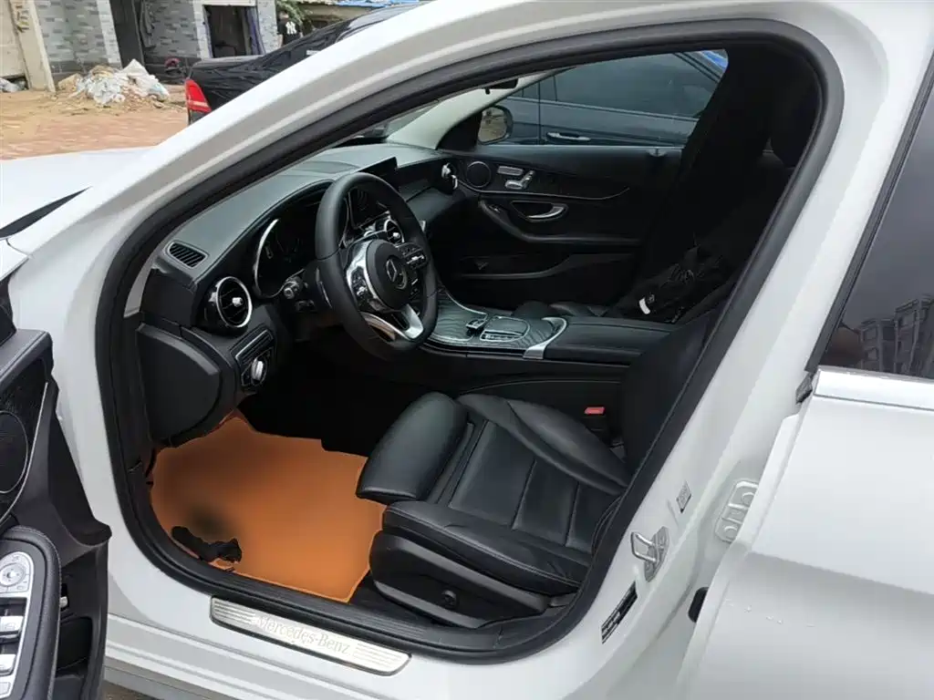 Mercedes-Benz C-Class 2019 — фото 15