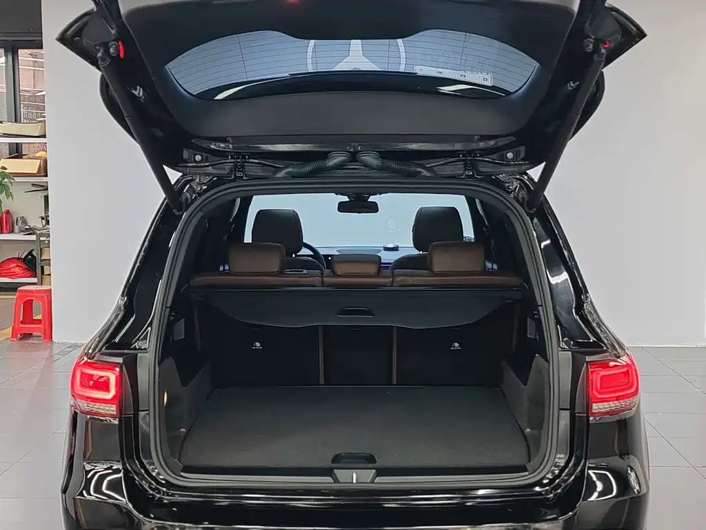 Mercedes-Benz GLB 2023 — фото 16