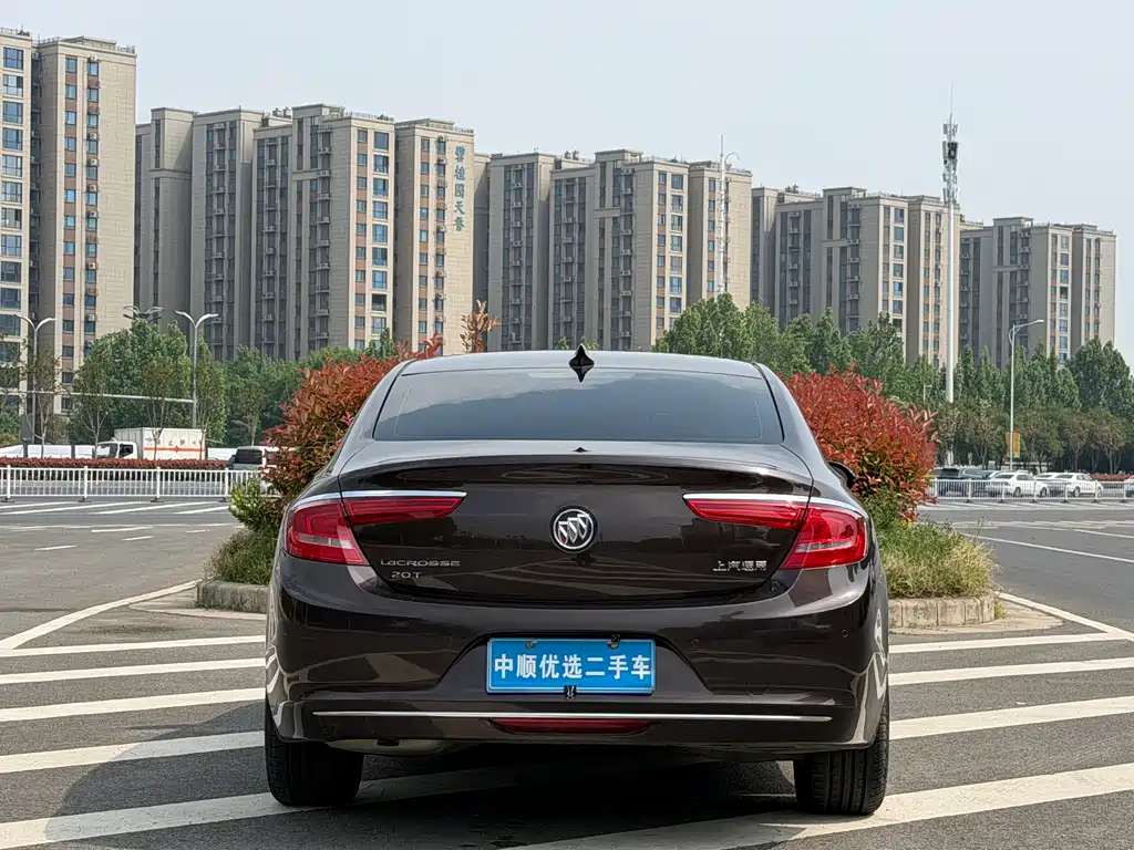 Buick LaCrosse 2016 — фото 18