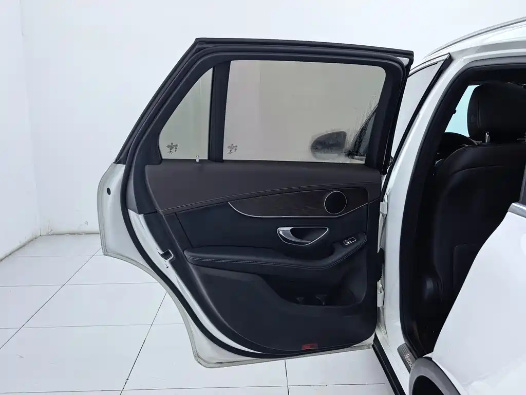 Mercedes-Benz GLC 2020 — фото 16