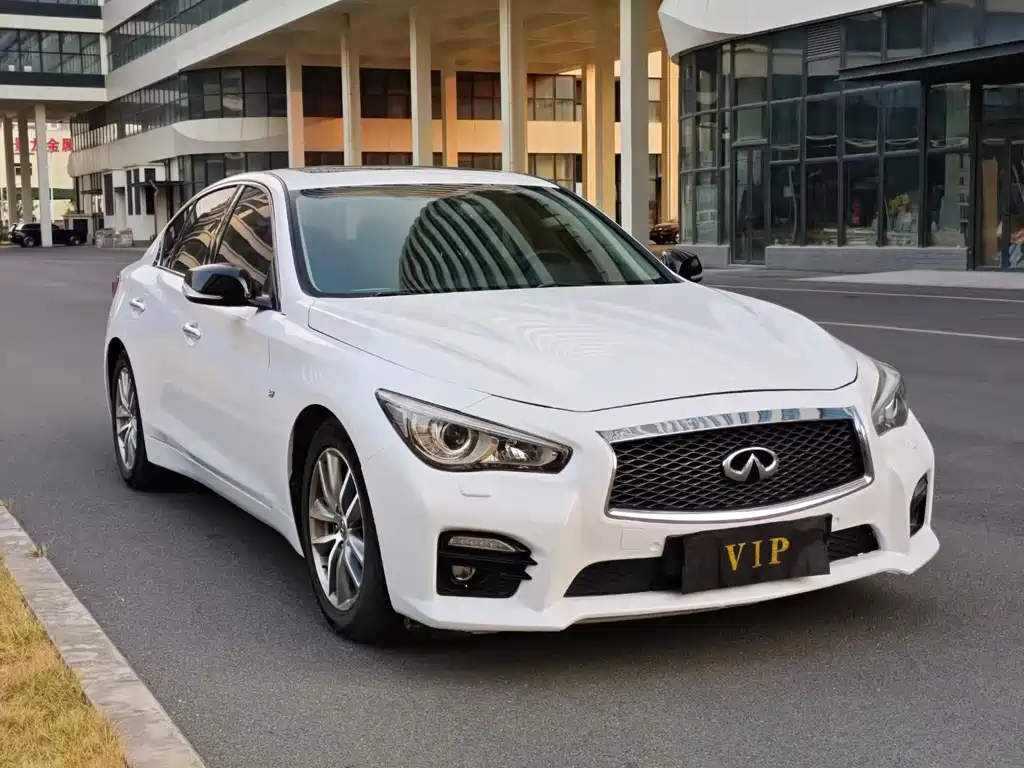 Infiniti Q50 2018 — фото 3