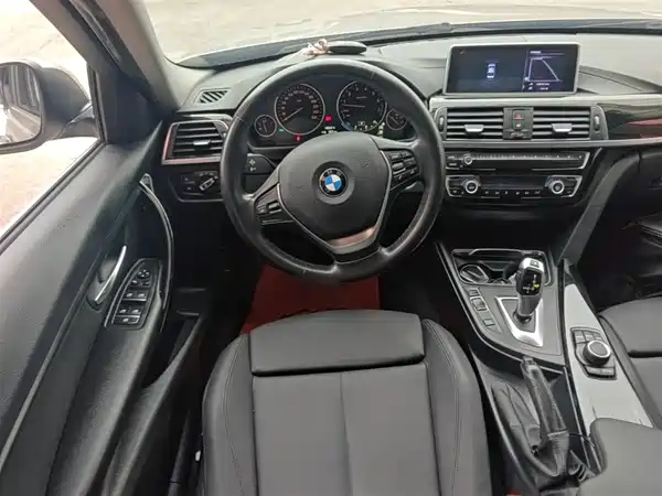 BMW 3 Series 2018