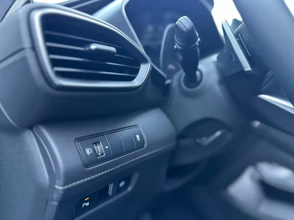 Hyundai Santa Fe 2023 — фото 15