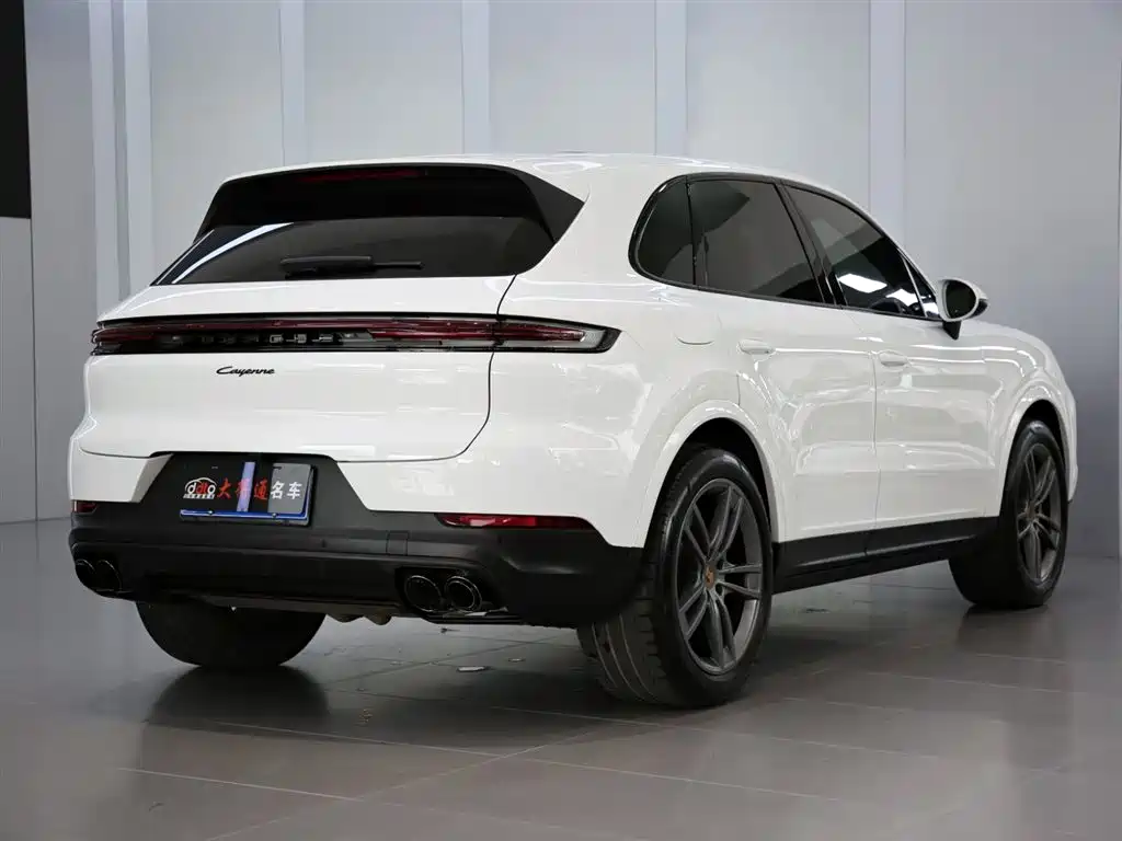 Porsche Cayenne 2023 — фото 4