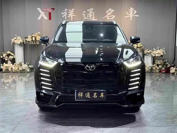 Toyota Highlander 2025