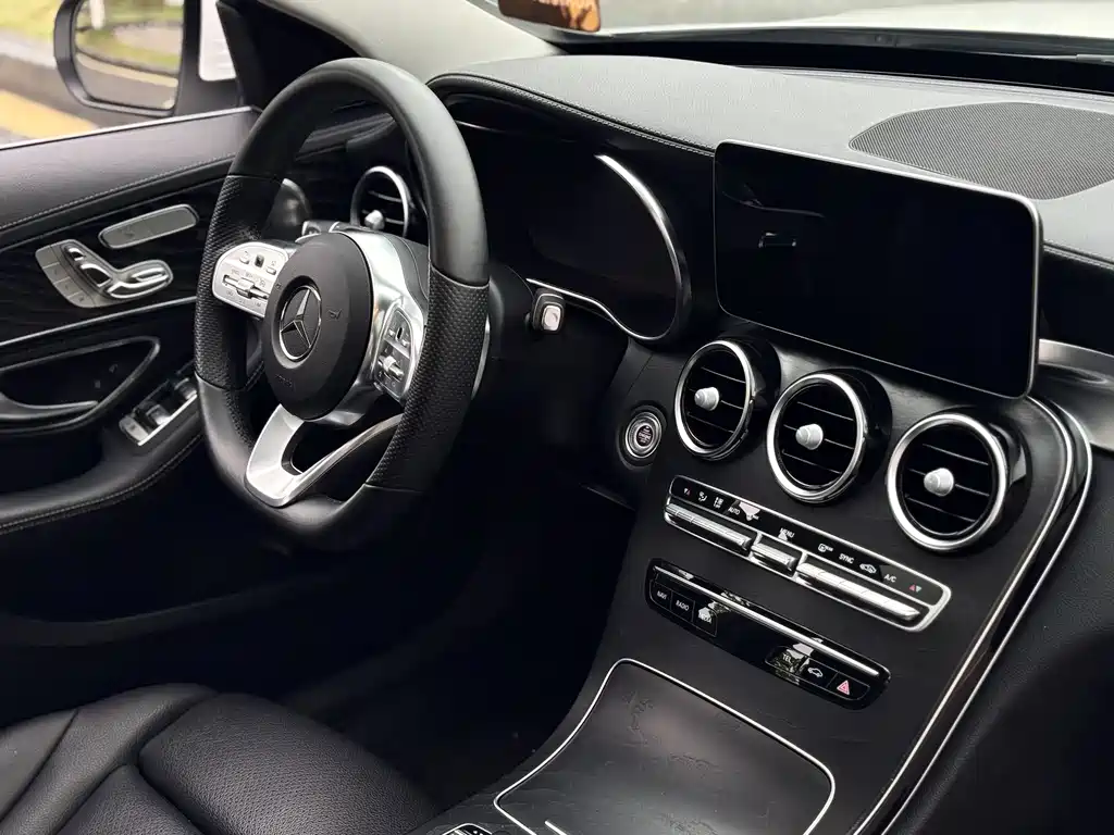 Mercedes-Benz C-Class 2020 — фото 13
