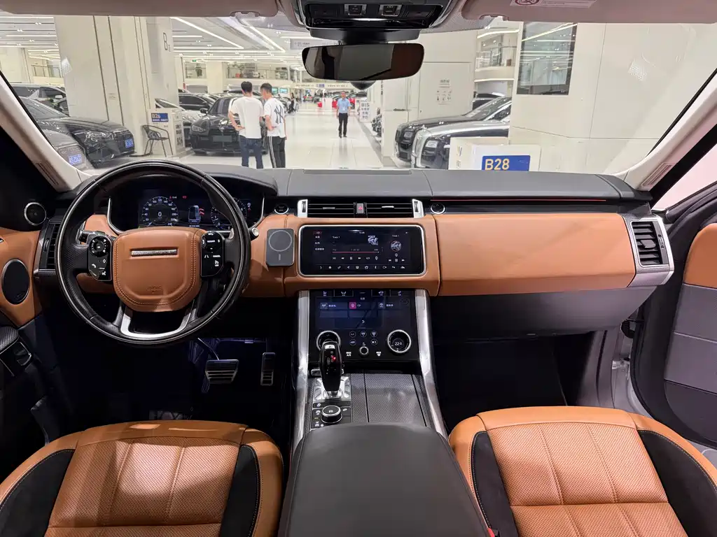 Land Rover Range Rover Sport 2018 — фото 8