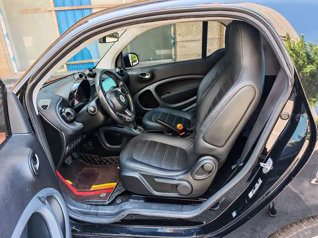 smart Fortwo 2017 — фото 8