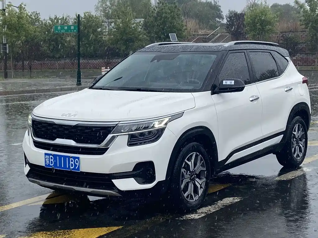 Kia KX3 2022 — фото 1