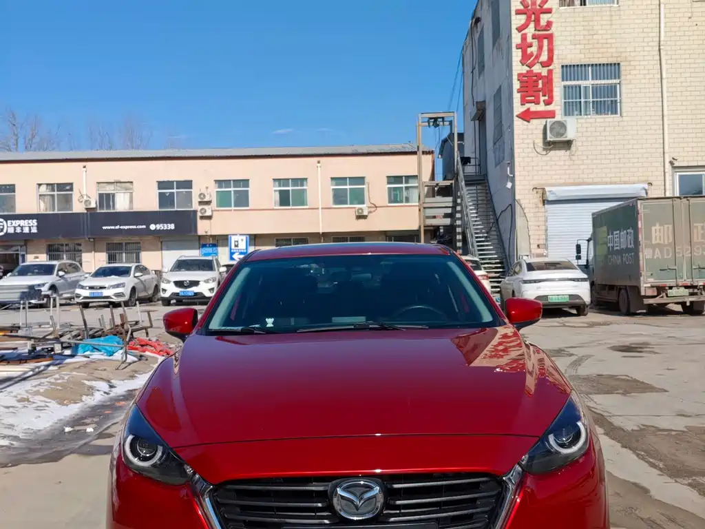 Mazda 3 Axela 2019 — фото 2
