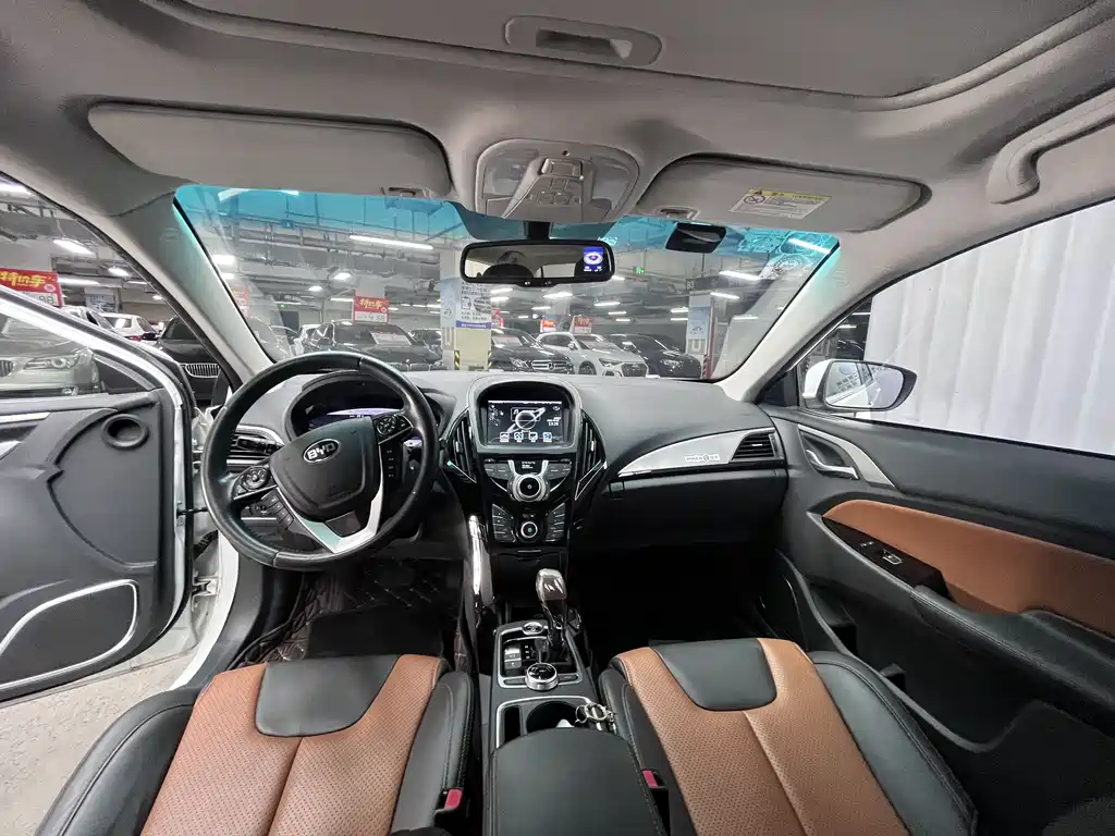 BYD Qin NEV 2017 — фото 7