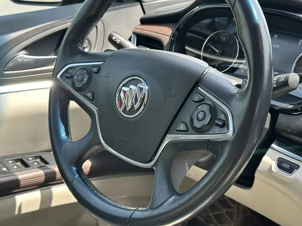 Buick GL8 2021