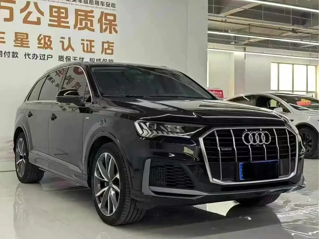 Audi Q7 2020 — фото 3