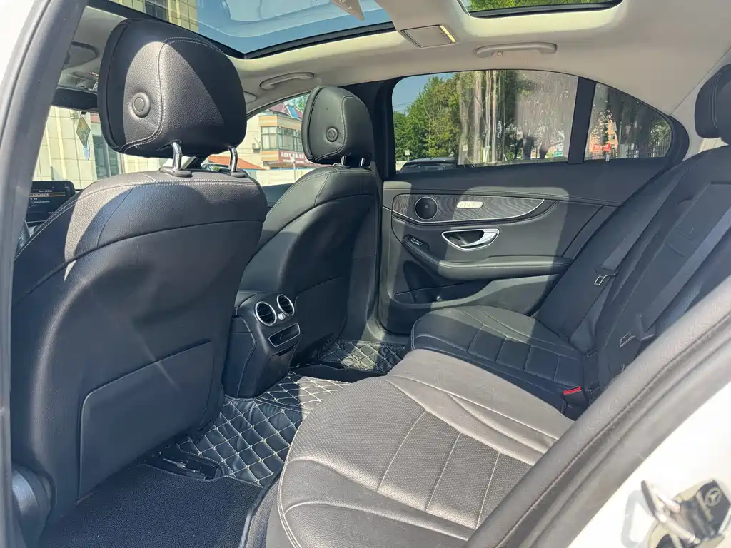 Mercedes-Benz C-Class 2020 — фото 13