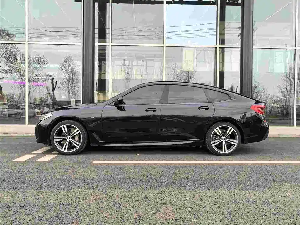 BMW 6 Series GT 2023 — фото 3
