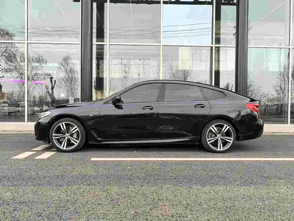 BMW 6 Series GT 2021