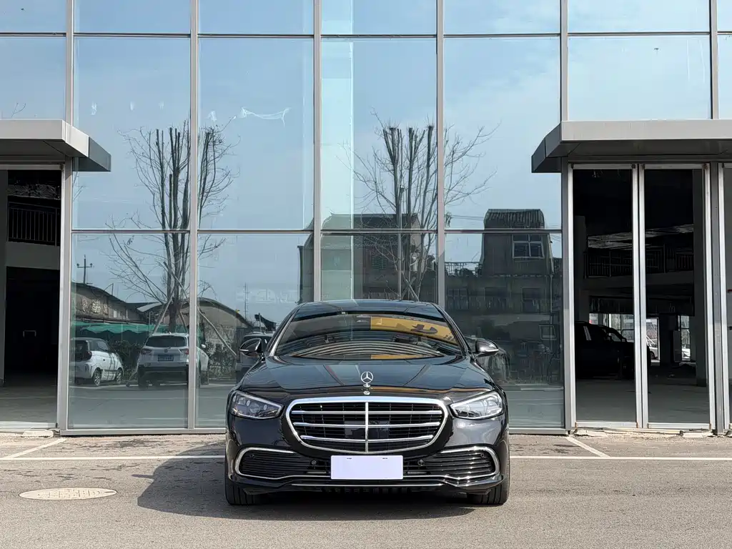 Mercedes-Benz S-Class 2025 — фото 2