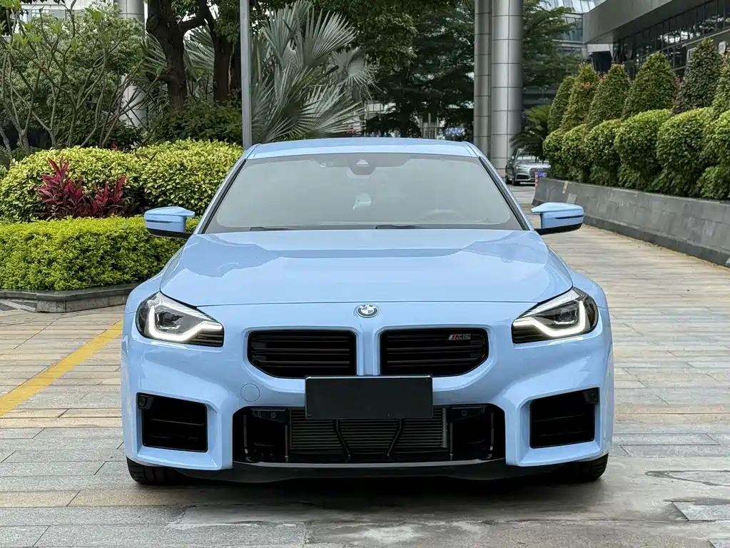 BMW M2 2025 — фото 2