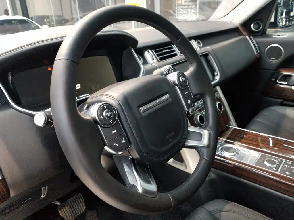 Land Rover Range Rover 2017 — фото 17