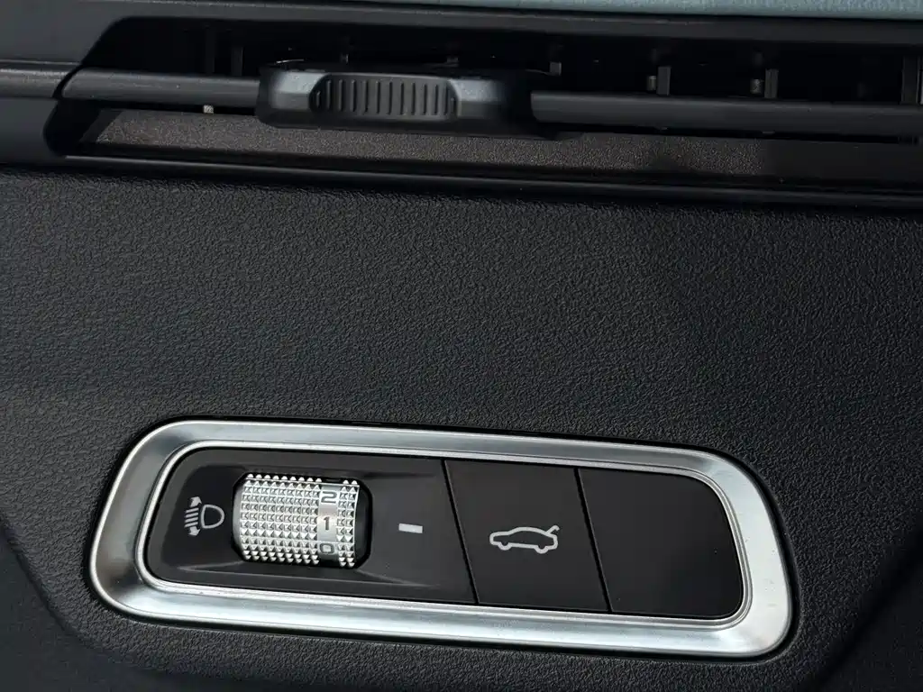 Geely Emgrand S 2022 — фото 15