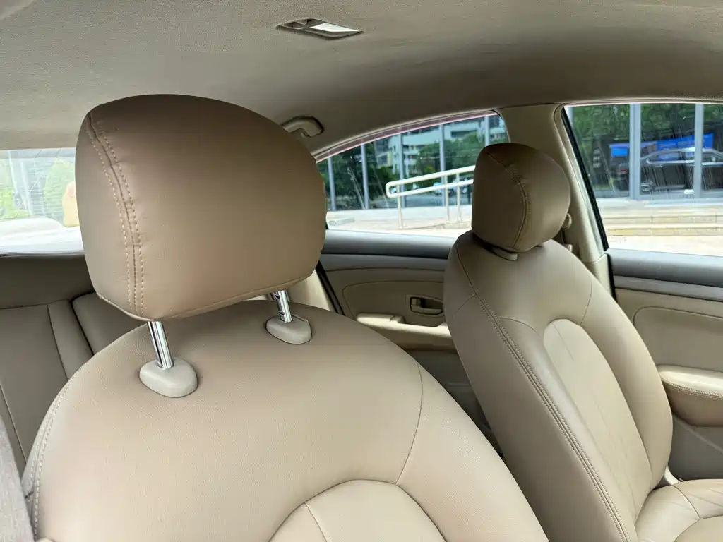 Nissan Sylphy 2013 — фото 15