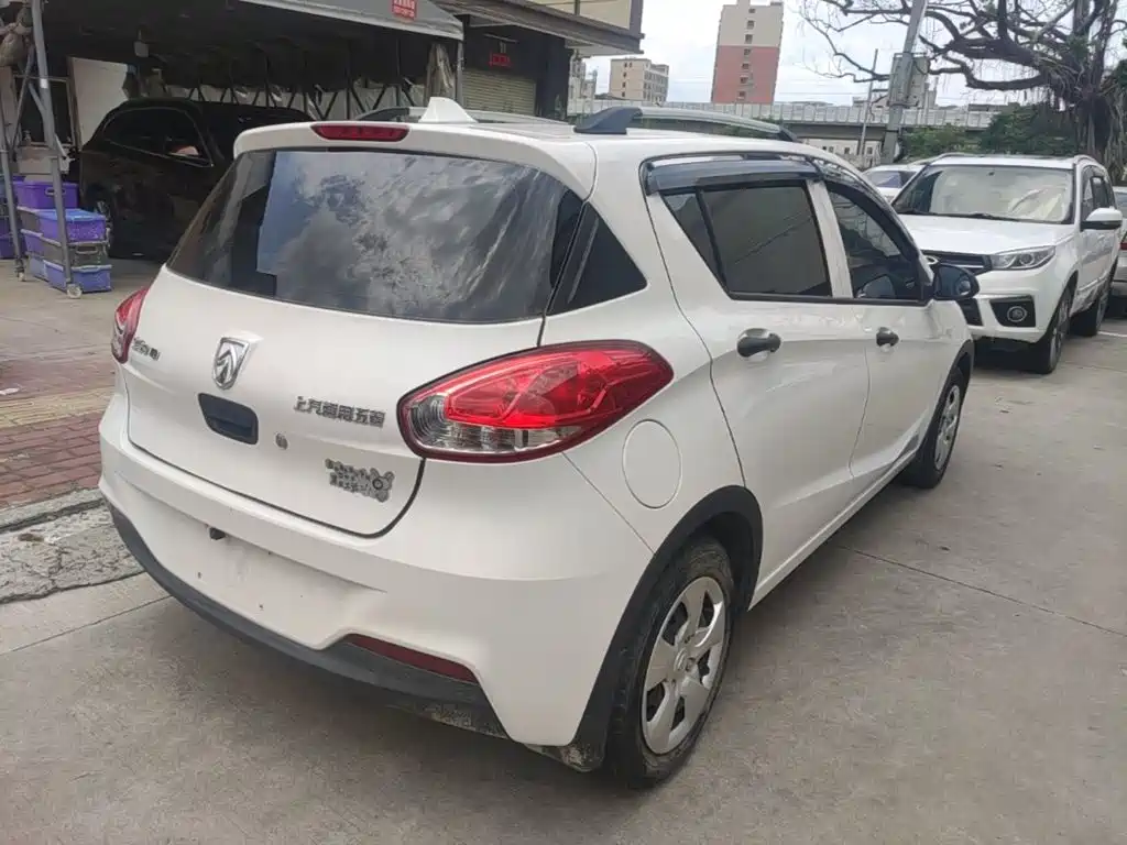 Baojun 310 2017