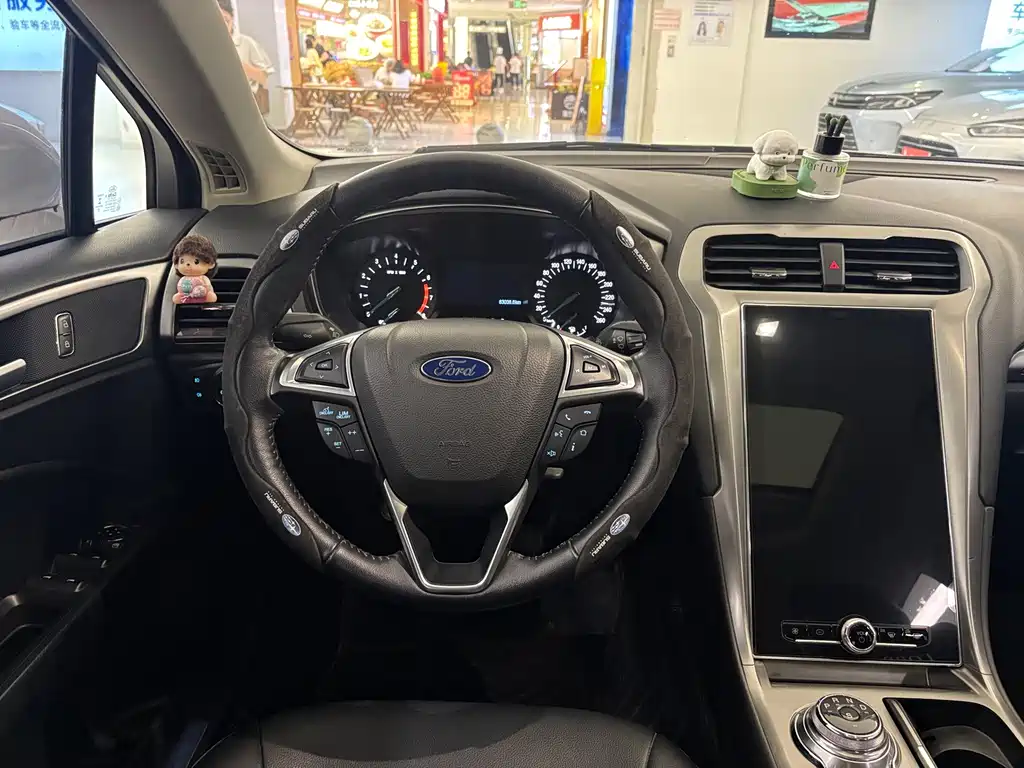 Ford Mondeo 2021 — фото 15