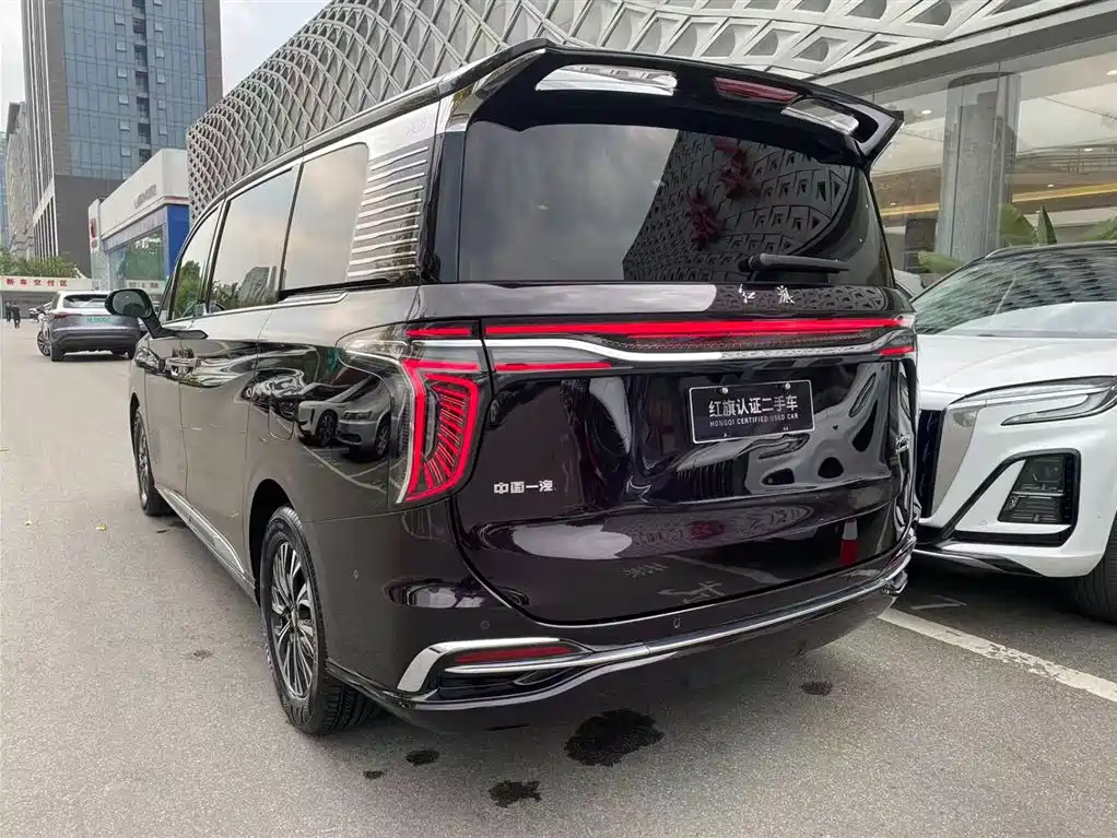 Hongqi HQ9 PHEV 2025 — фото 12