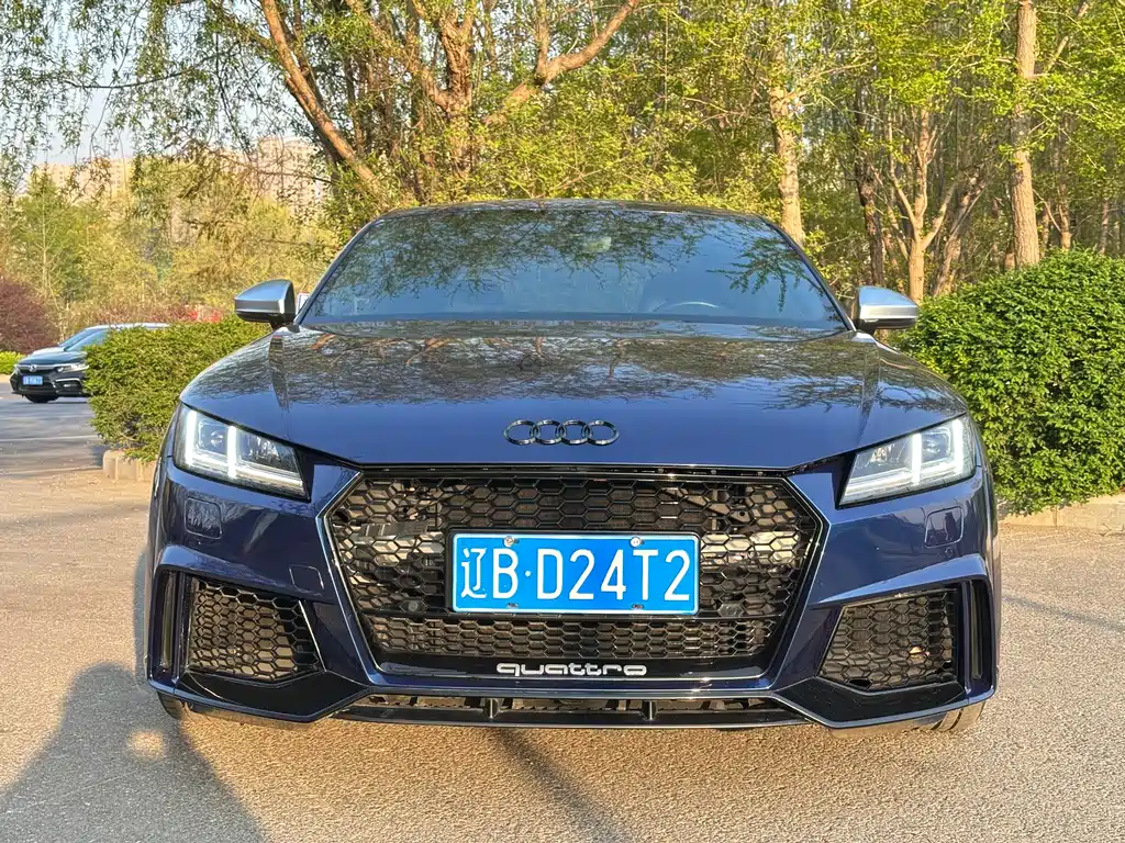 Audi TT 2017 — фото 1