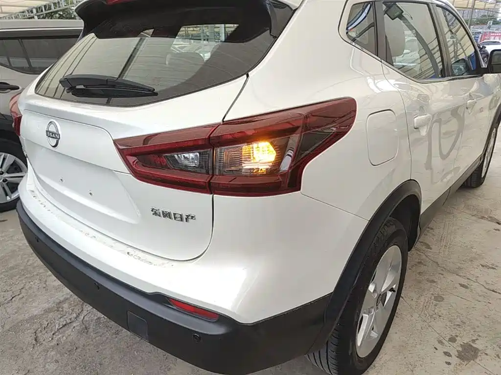 Nissan Qashqai 2023 — фото 8