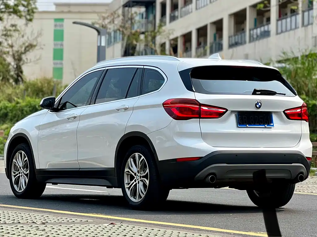 BMW X1 2019 — фото 6