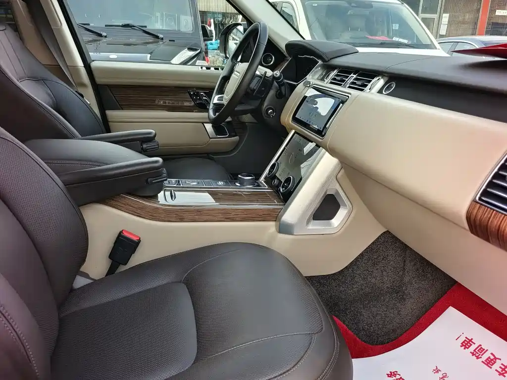 Land Rover Range Rover 2019 — фото 12