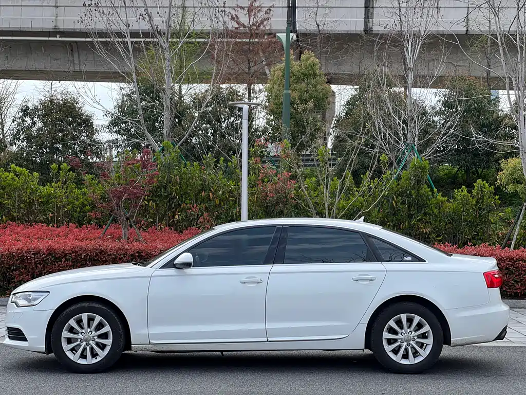 Audi A6L 2015 — фото 7