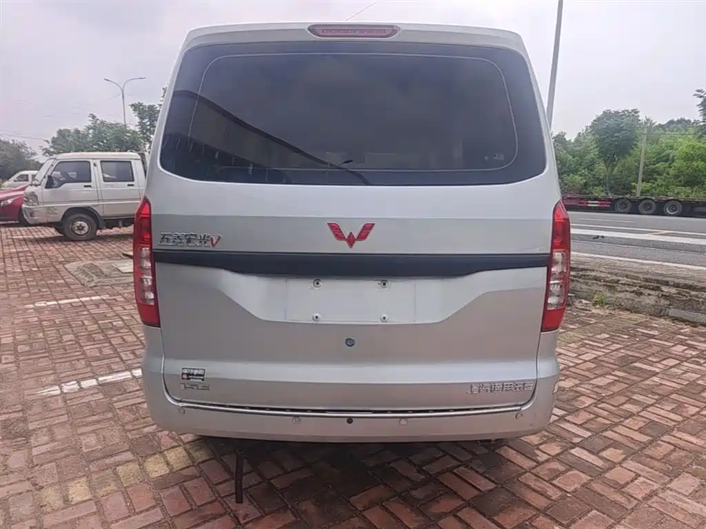 Wuling Hongguang V 2022 — фото 6