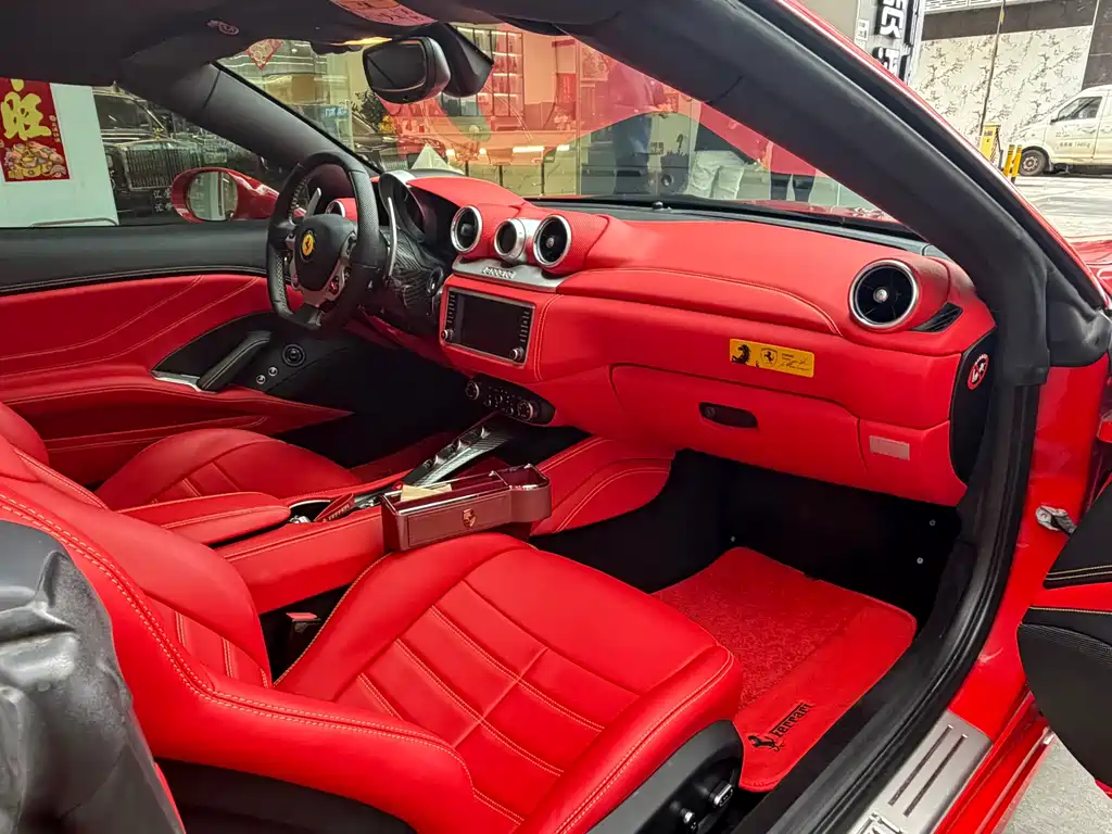 Ferrari California T 2015 — фото 7