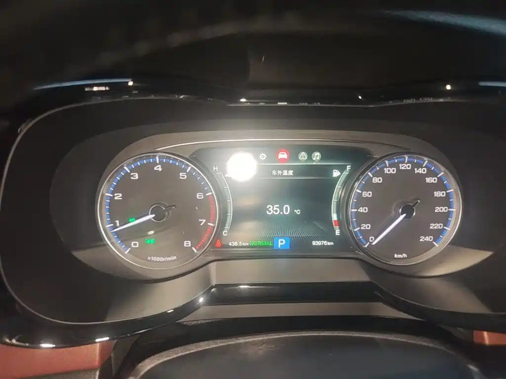 GAC Motor Trumpchi GS8 2019 — фото 12