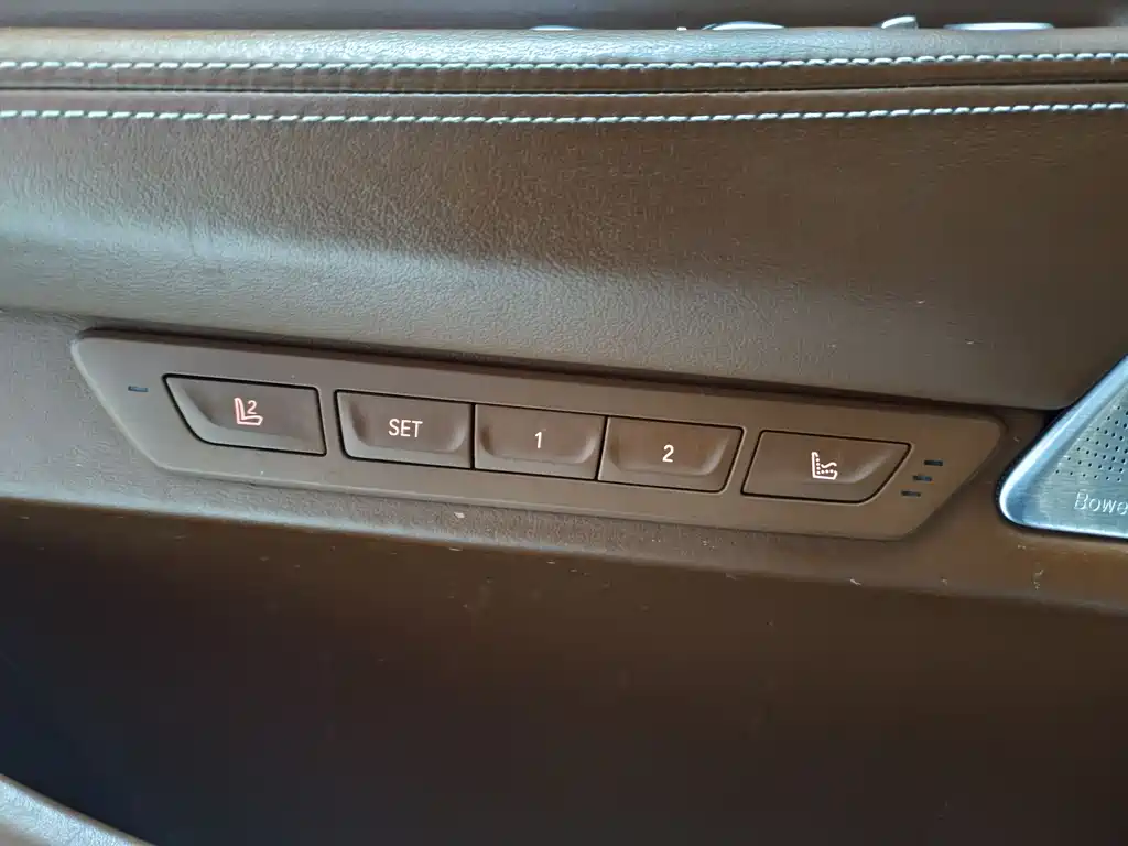 BMW 7 Series 2019 — фото 14
