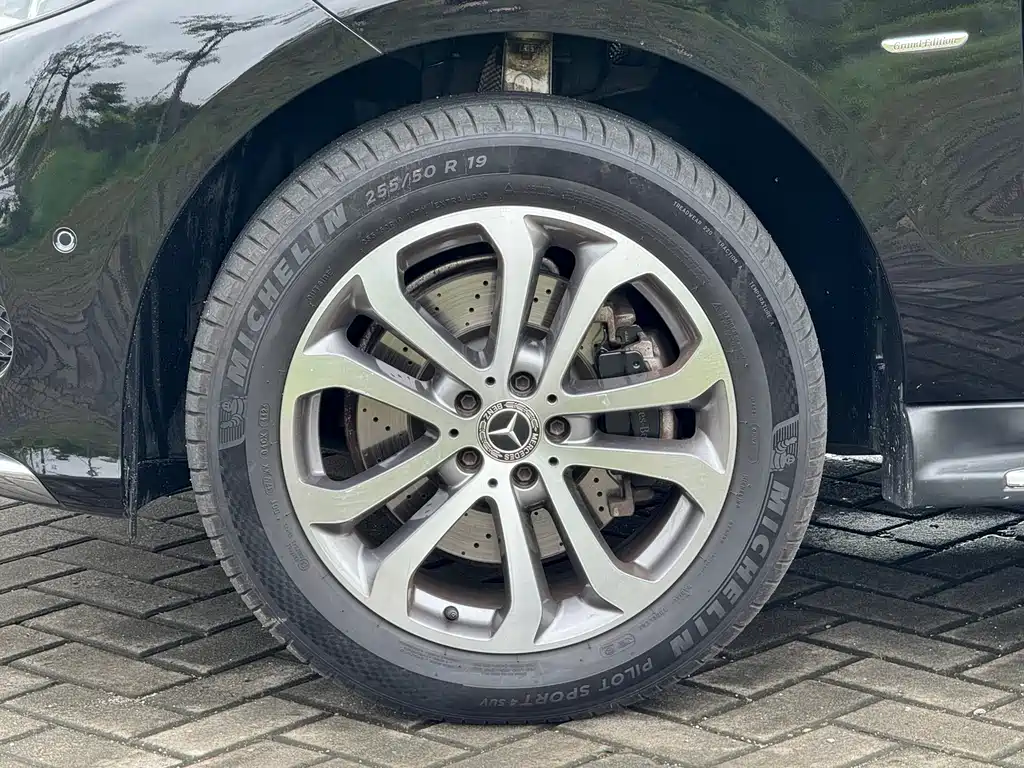 Mercedes-Benz GLE 2018 — фото 26