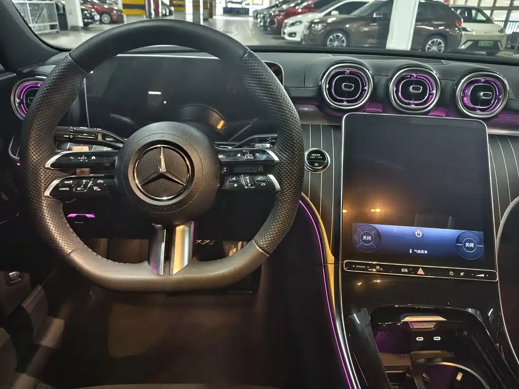 Mercedes-Benz C-Class 2023 — фото 8