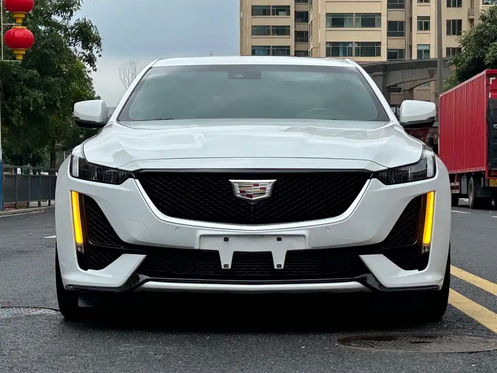 Cadillac CT5 2020 — фото 2
