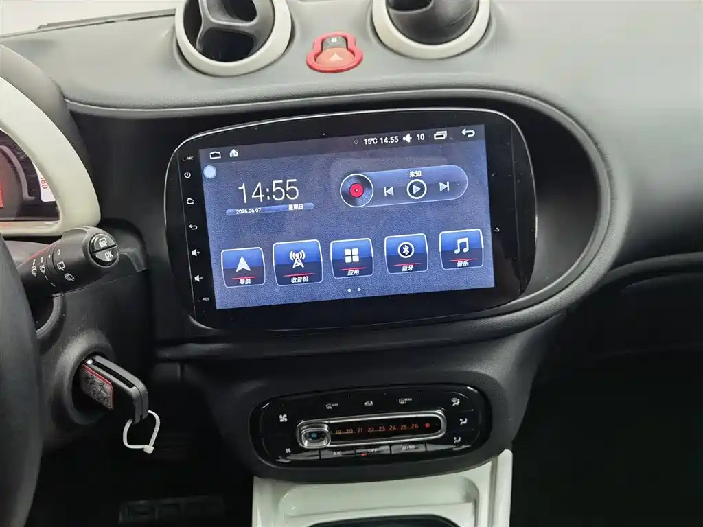 smart Fortwo 2017 — фото 12