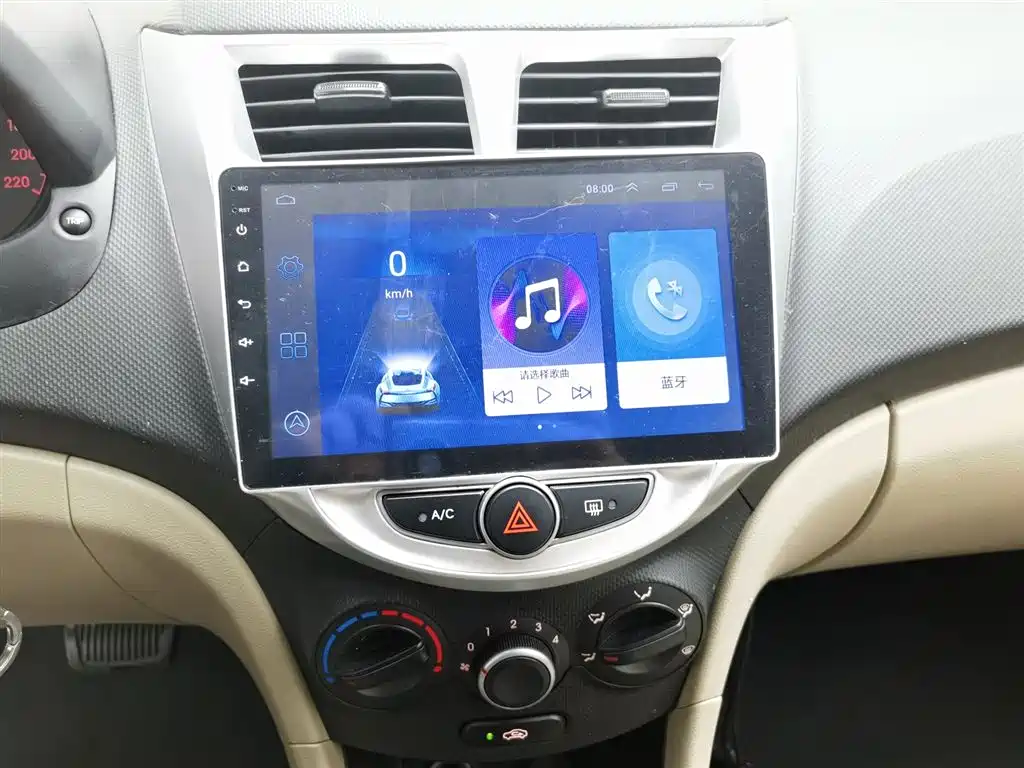 Hyundai Verna 2016 — фото 12