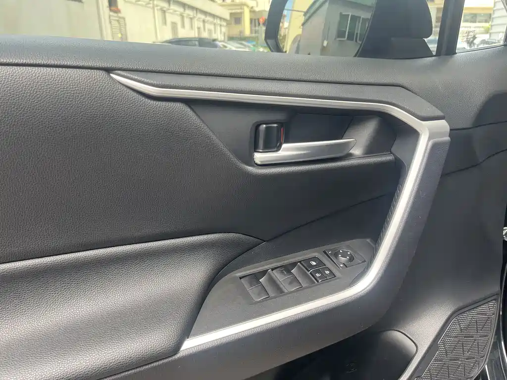 Toyota Wildlander 2020 — фото 16