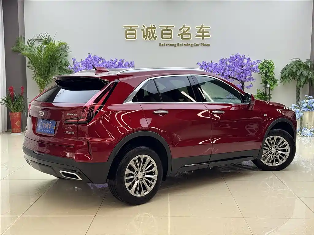 Cadillac XT4 2025 — фото 6