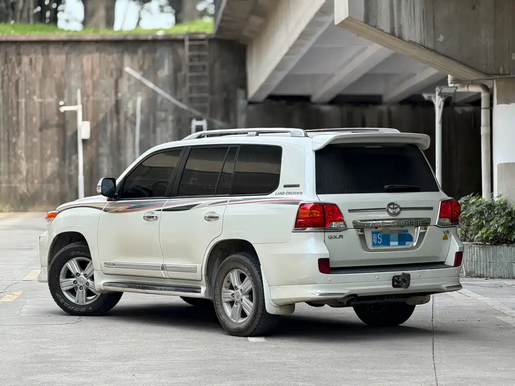 Toyota Land Cruiser 2015 — фото 2