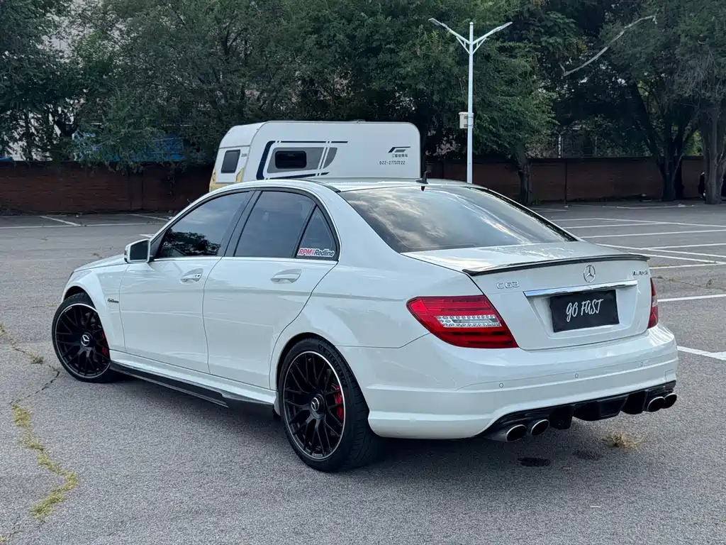 Mercedes-Benz C-Class AMG 2010 — фото 6