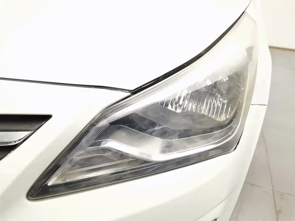 Hyundai Verna 2016 — фото 7