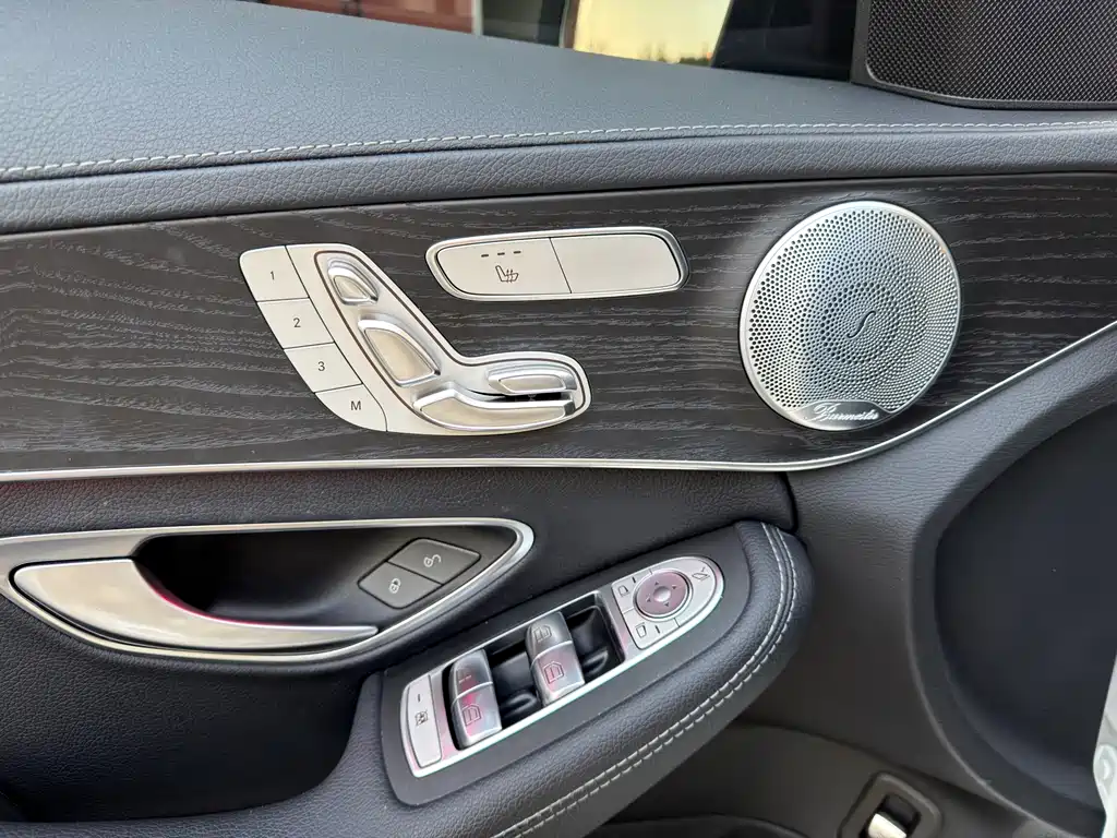 Mercedes-Benz C-Class 2020 — фото 15