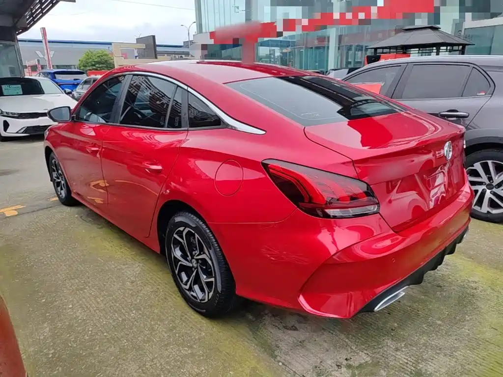 MG MG5 2021
